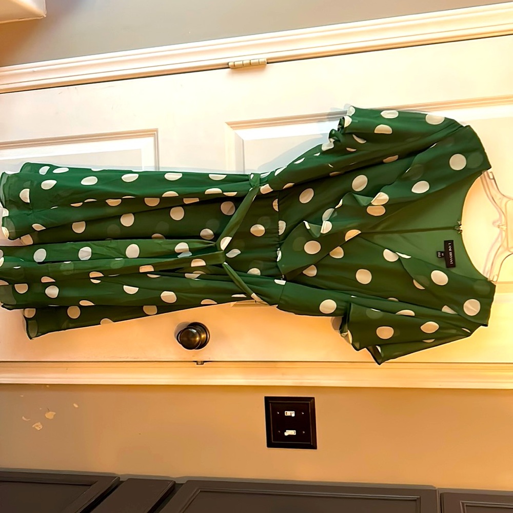 Green polkadot, spring/summer dress